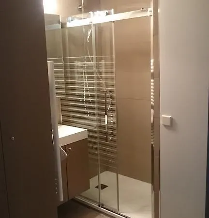 Baccarat Apartment *