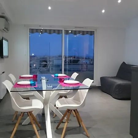 Apartment Baccarat